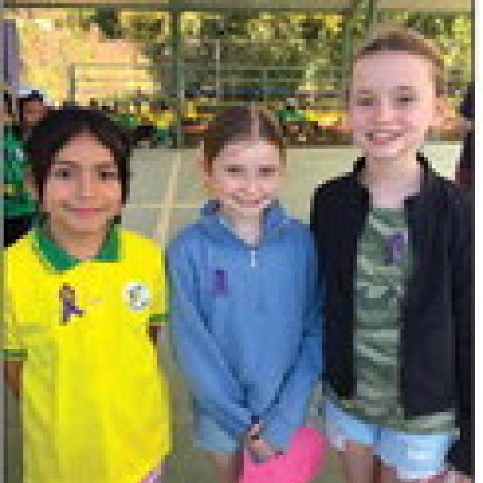 Emma and Lily Kindsvatter and Alexandra.