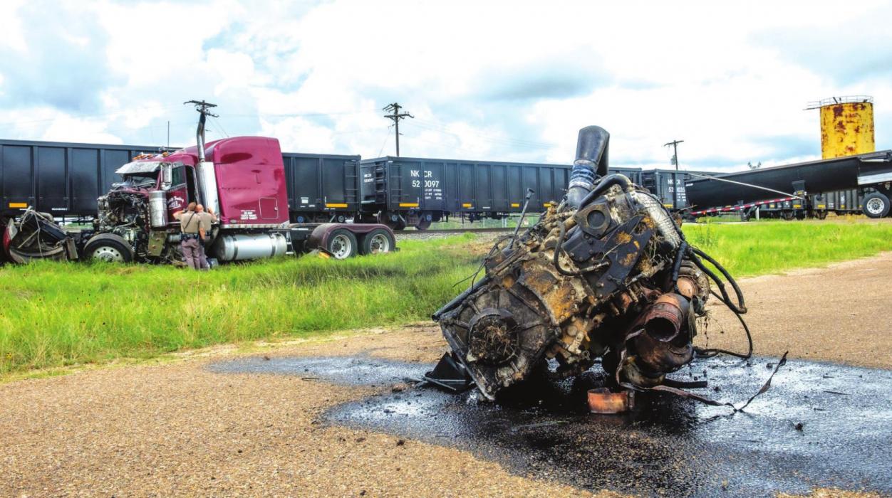 Man Dies When Train Strikes 18-Wheeler at Plum Crossing