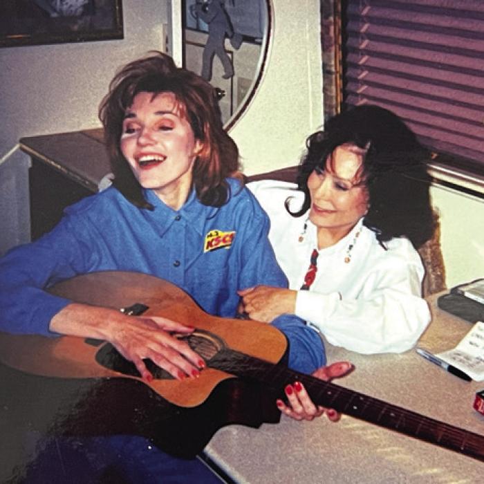 Terry Ehler joked around with Loretta Lynn when Ehler interviewed the country star during her broadcast career.