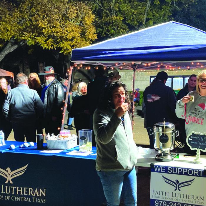 Schmeckenfest Draws Thousands to Downtown LG for Holiday Fest