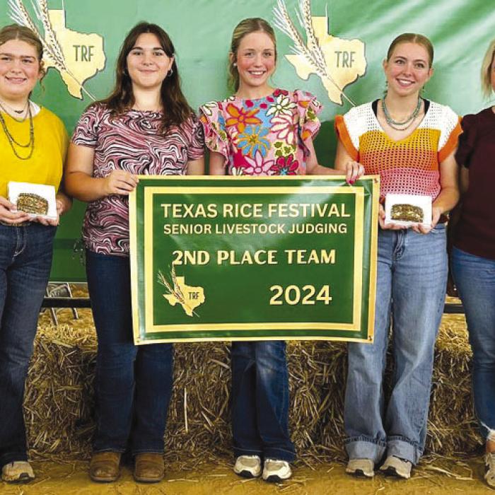 Reserve Champion Senior Team: Rheagan Karisch, Addison Eichler, Hailey Janish, Peyton Gilchrest and Coach Kaci Carrales.