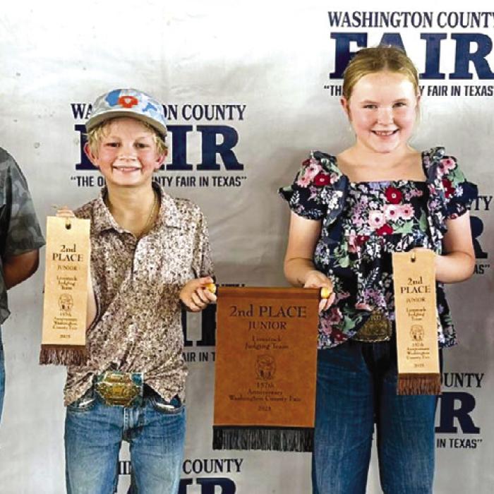 Reserve Champion Junior Team: Hudson Holub, Joe Carrales, Abigale McBride, and Emma Zweschper.