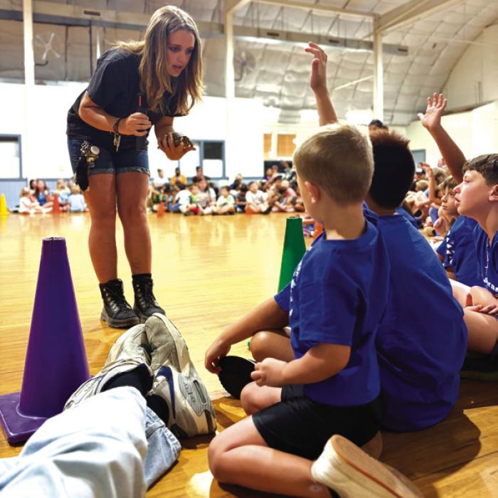 Zoo Comes to La Grange