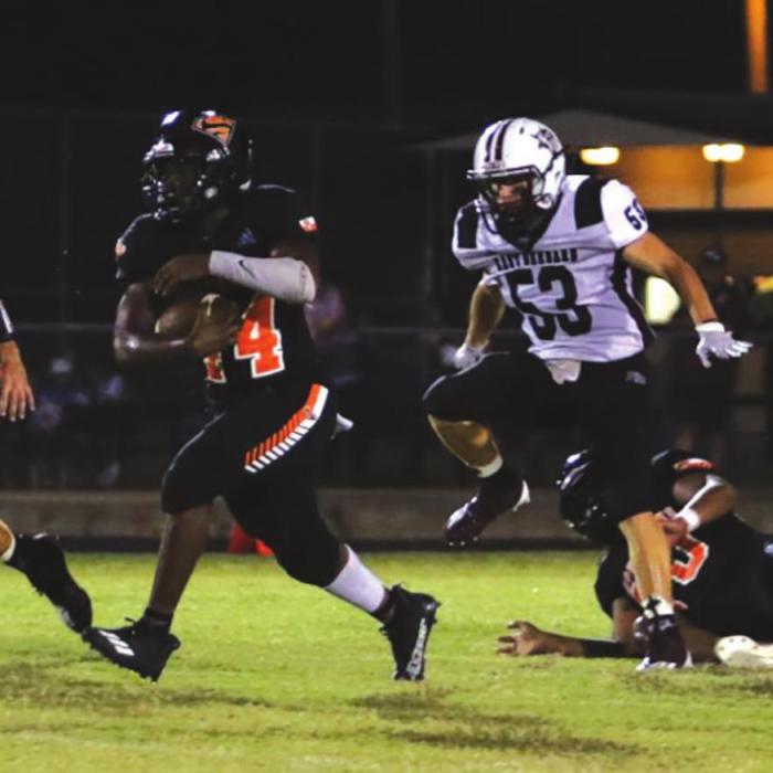 Schulenburg’s Jeremiah Houston finds some running room Friday. Photo by Audrey Kristynik