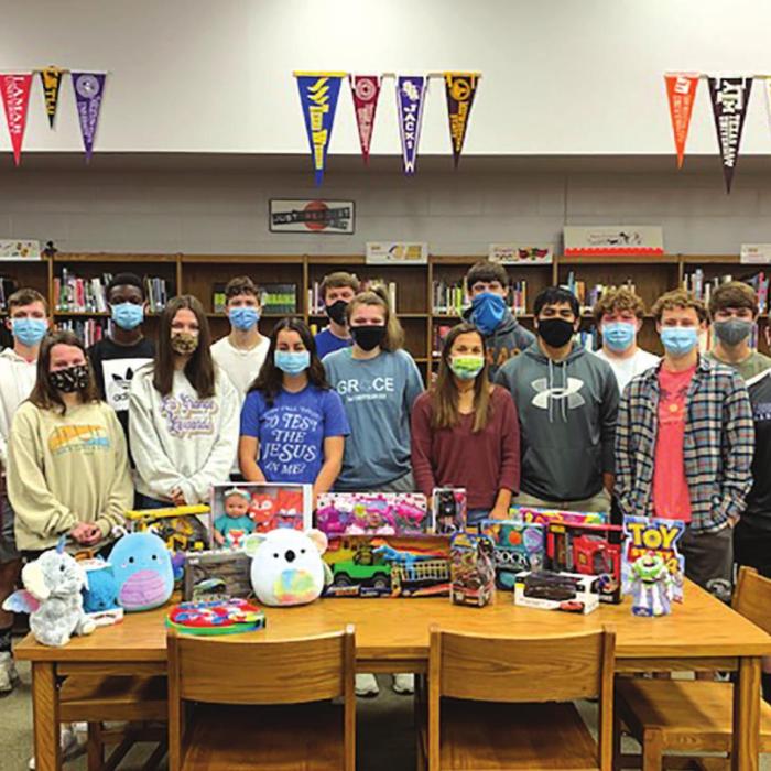 La Grange FCA Donates to Deputy Santa