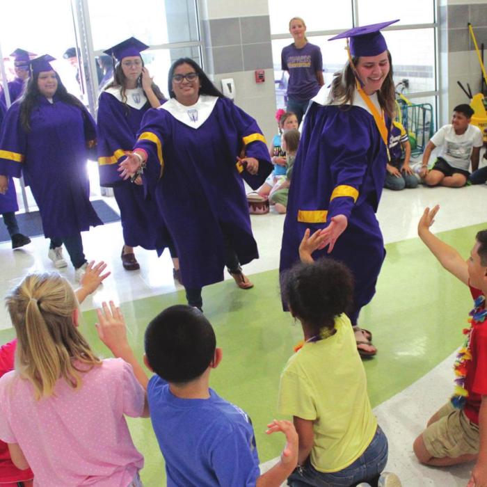 La Grange Class of 2022 Graduates