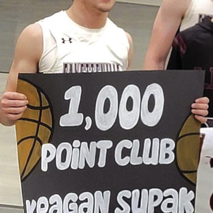 Big Night in Fayetteville for the Lions Basketball Team