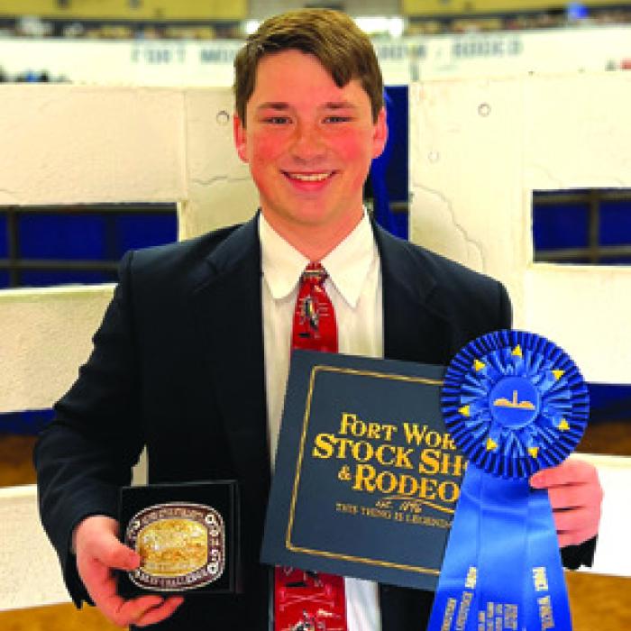 Mau Has Outstanding Week in Cowtown