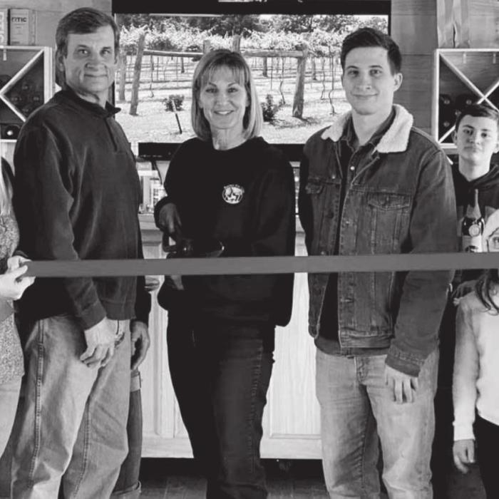 Busted Oak Cellars Holds Ribbon Cutting