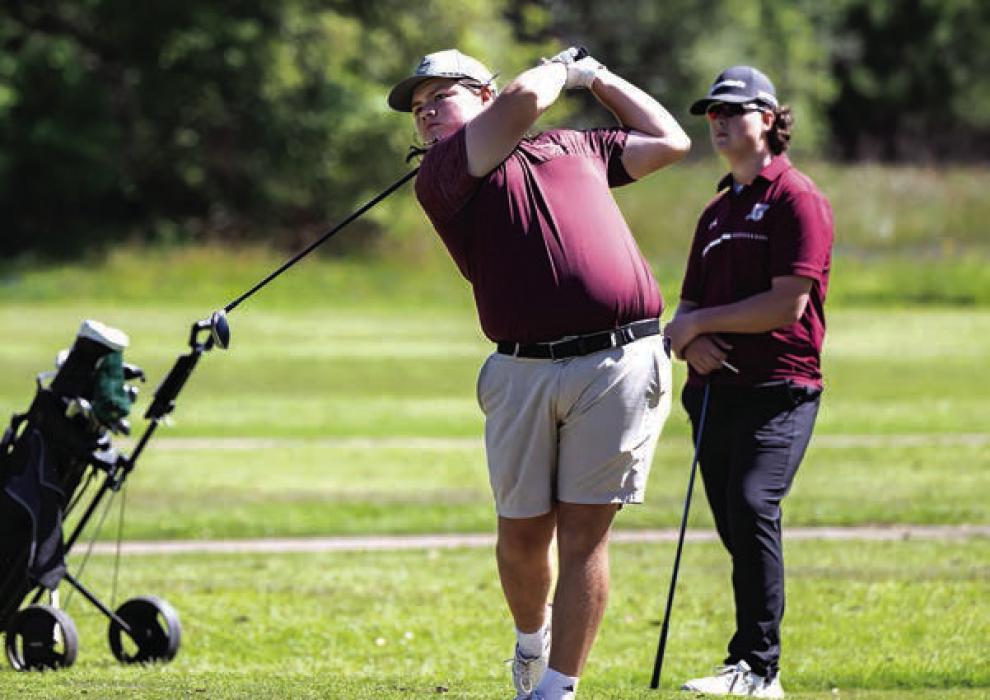 Schulenburg, Flatonia Golfers Shine at Their District Meet