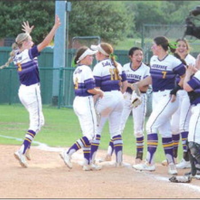 Lady Leps Beat Smithville; Lock Up at Least Second Place in District 22-4A