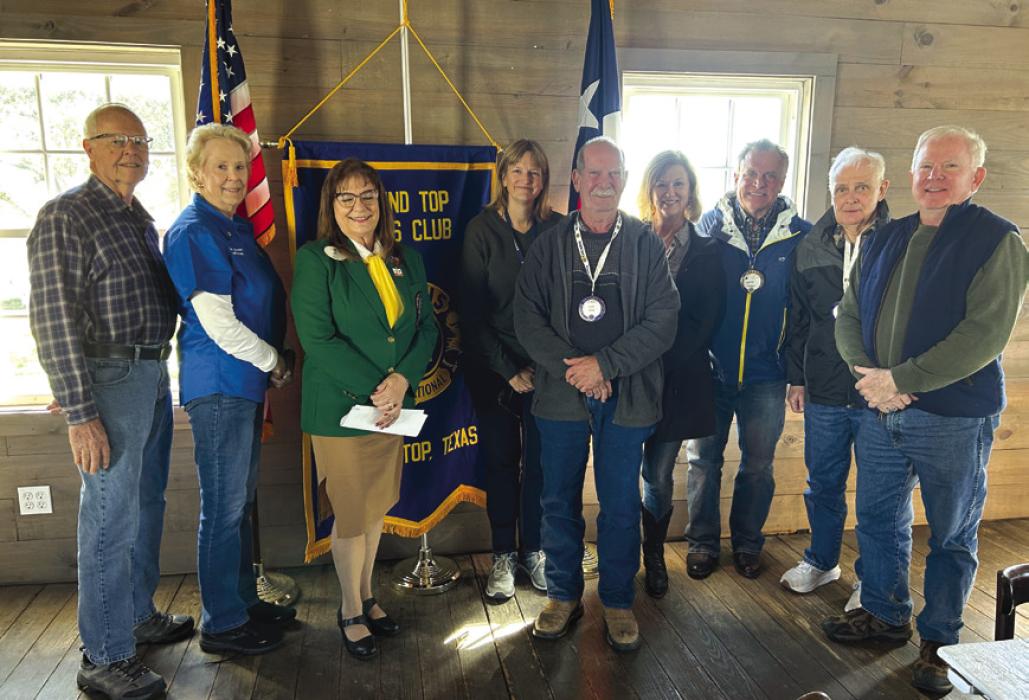 Round Top Lions Host District Governor