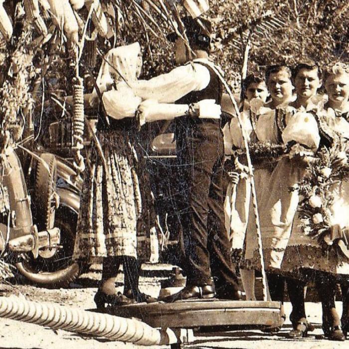 A closeup of the wooden dancers showing the spinning ‘platter.’