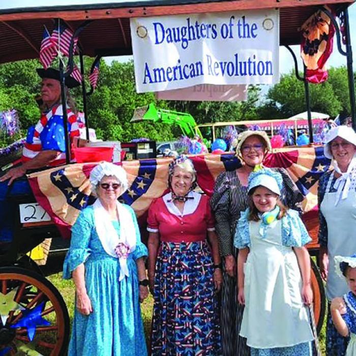 DAR Members Celebrate History in July 4 Parade