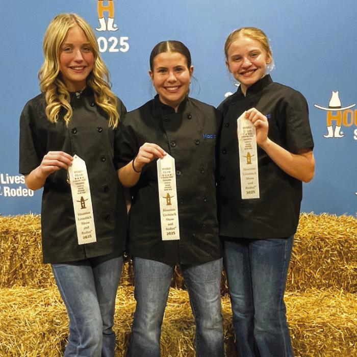 3rd Place Senior Team: Haley Janish, MacKayla Griffin and Scotti Beseda.