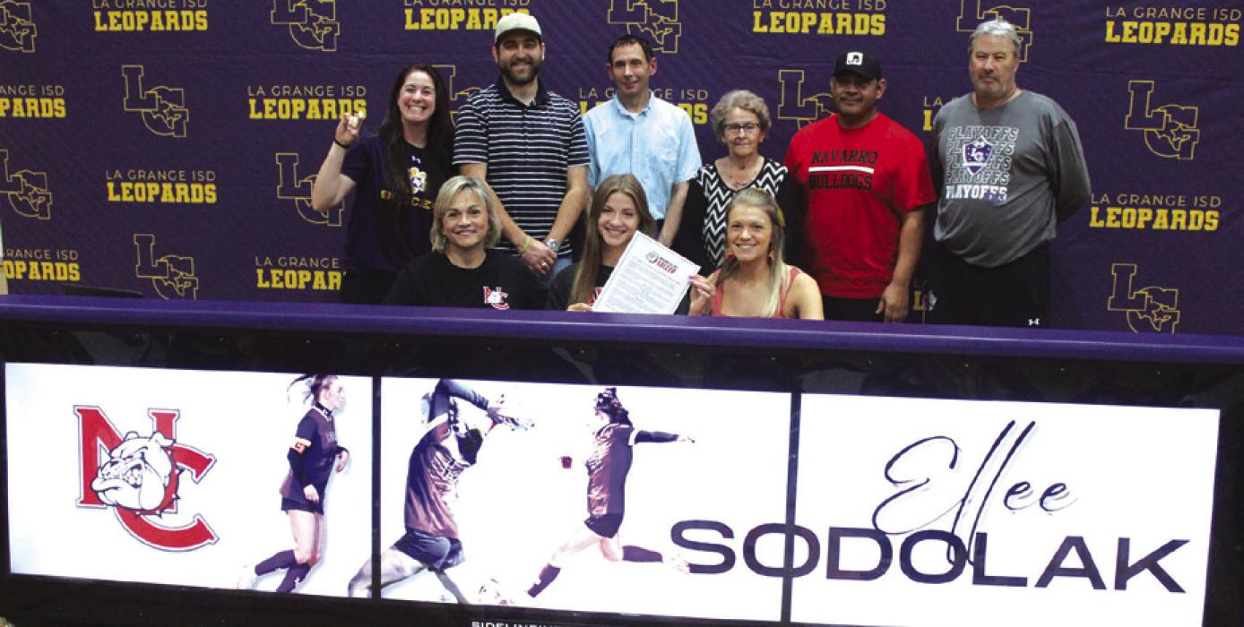 Sodolak Signs to Play Soccer for Navarro College