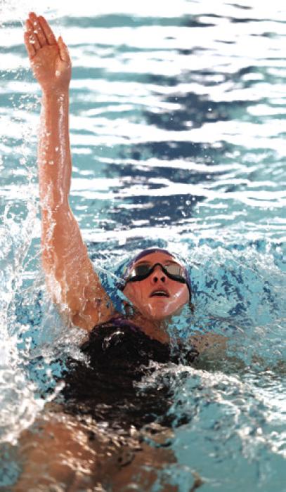 LHS Swim Team Does Well at El Campo Meet