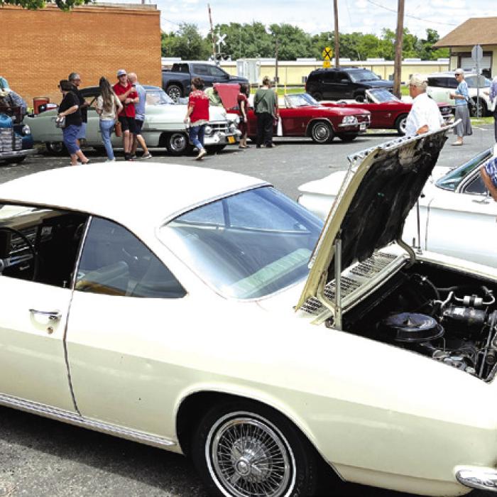 Muffins & Mufflers and More in Flatonia