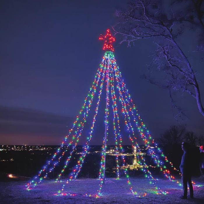 About That Huge Christmas Tree On the Bluff Overlooking LG ...