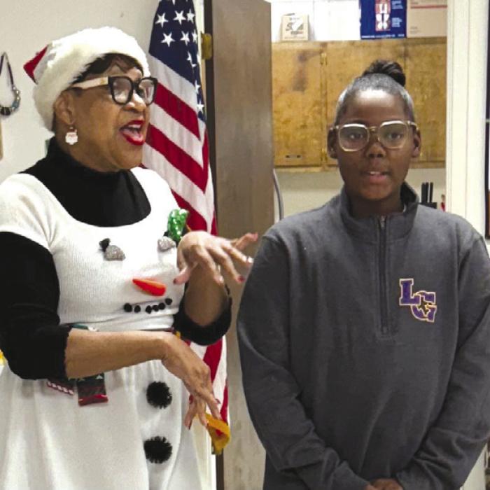 A snowman elf dropped by over the holidays to spread some Christmas cheer. Virginia Berry brought gift bags of goodies for the members and sang carols with the help of Alfreda Ellison’s grandaughter, Reygan Hutchson.