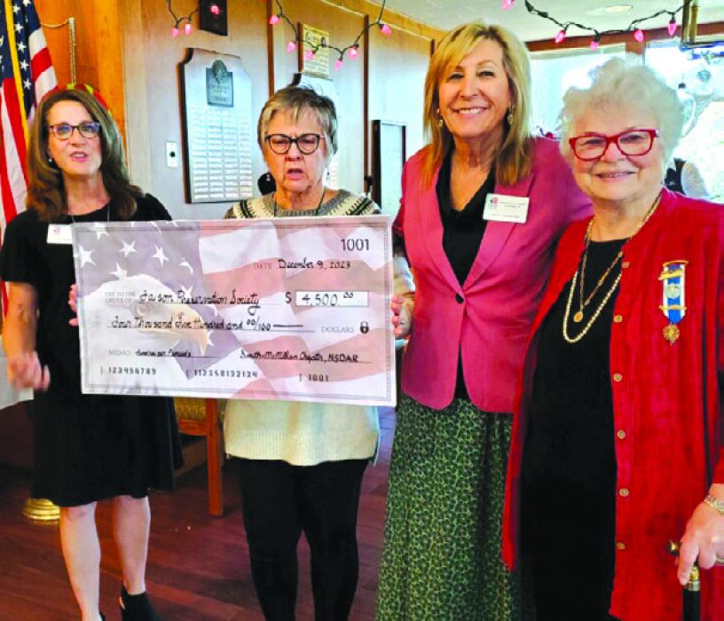Smith-McMillan NSDAR Chapter  Christmas Luncheon Held Recently