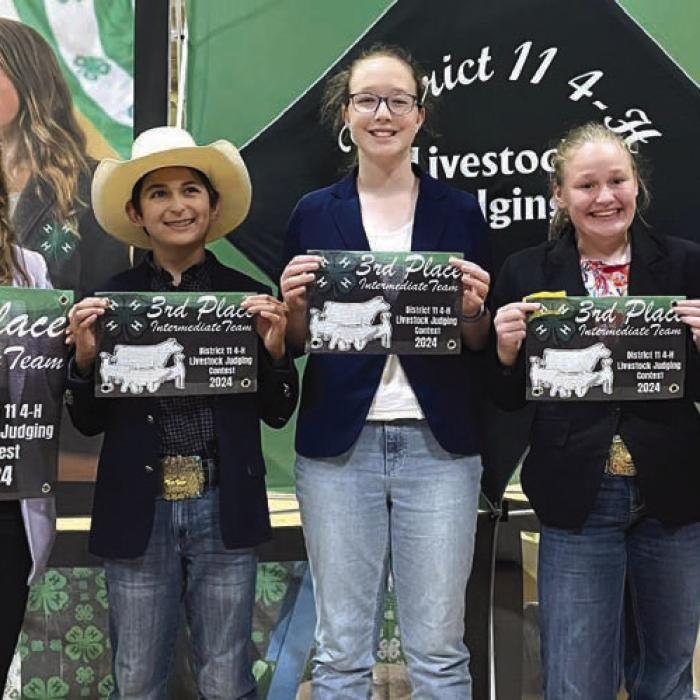 3rd Place Intermediate Team: District 11 4-H Officer, Dylan Zweschper, Paige Carruthers, Julia Melton, and Addison Berckenhoff.