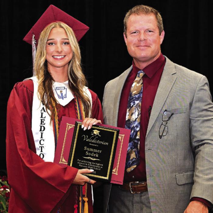 Sodek, Abdelbagi Top Grads in Flatonia