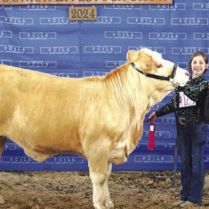 RESERVE CHAMPION COMMERCIAL HEIFER – EMORY MALOTA, FAYETTEVILLE 4-H Emory Malota and Leonard Malota