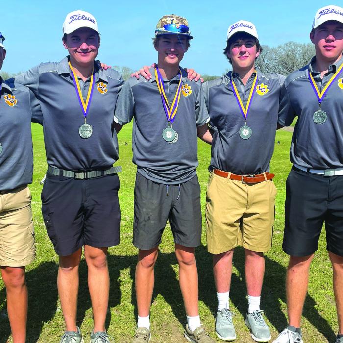 La Grange Golfers Shine at Home Tourney at Frisch Auf!