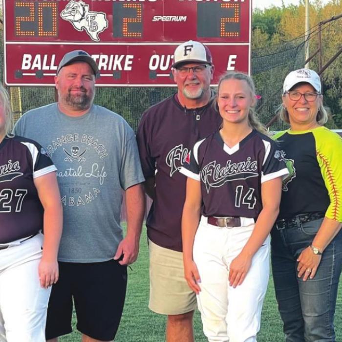 LG Wins; Vavra Hurls No-Hitter