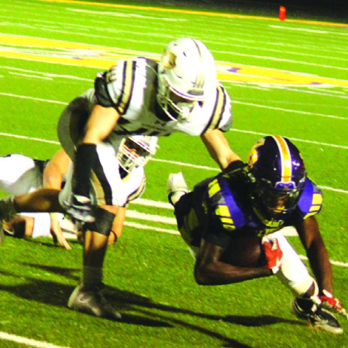 Giddings Edges Leopards 23-21