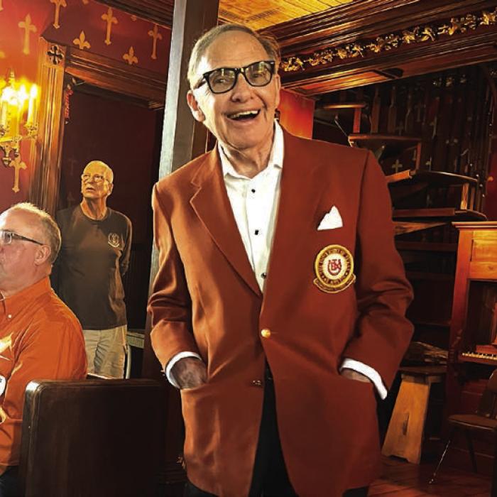 UT distinguished alum and Festival Hill founder James Dick spoke to the crowd reminding them to “never dream the ordinary.”