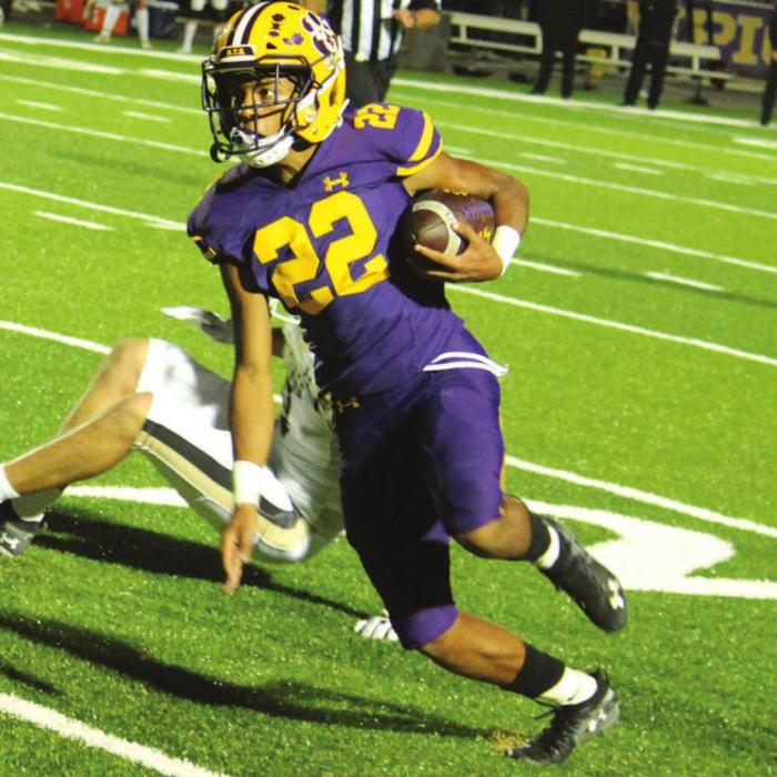 La Grange sophomore quarterback Jaden Williams finds some running room Friday. Photo by Jeff Wick