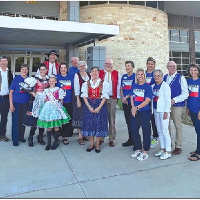 In honor of October’s Czech Heritage Month members from La Grange’s Texas Czech Heritage &amp; Cultural Center greeted La Grange Elementary students as they were dropped off last Wednesday.