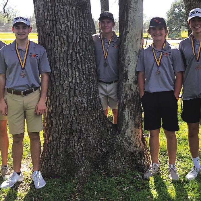 Schulenburg Golfers Third in Weimar