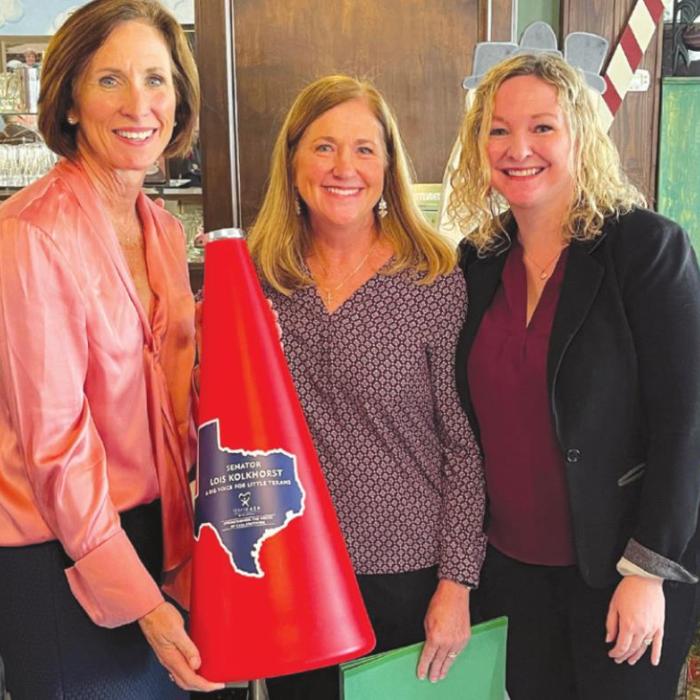 Texas CASA recognized Sen. Lois Kolkhorst with by the “Big Voice for Little Texans” Award. This past session, Sen. Kolkhorst authored and passed two impactful bills, SB 1896 and SB 1575 to improve the foster care system.