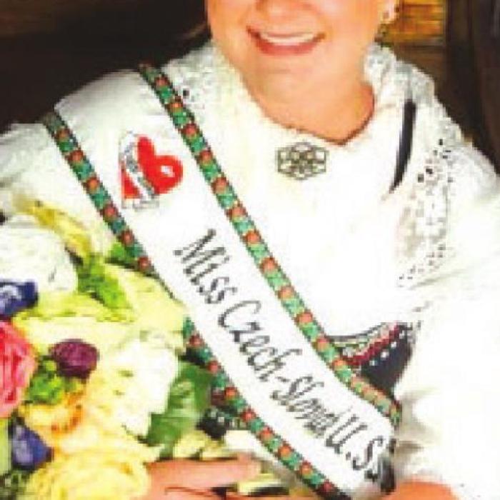 Miss Czech-Slovak US 2021- 2022, Lauren Gerik.