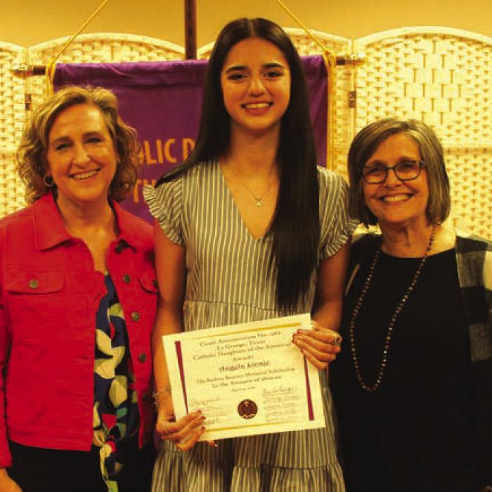 Barbara Brauner Memorial Scholarship was awarded to Angela Linaje and was presented by Dianne Carnley and Carol Smolik.