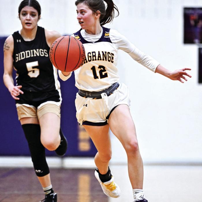 La Grange’s Katelyn Allen dribbles down the court in action against Giddings last week. Photo by Stephanie Steinhauser