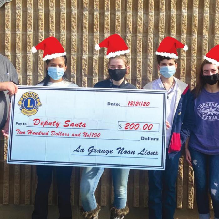 Leo Club Donates to Deputy Santa