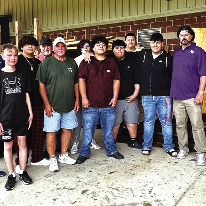 Farmers Donates More Than $10,000 in Wood to LGISD