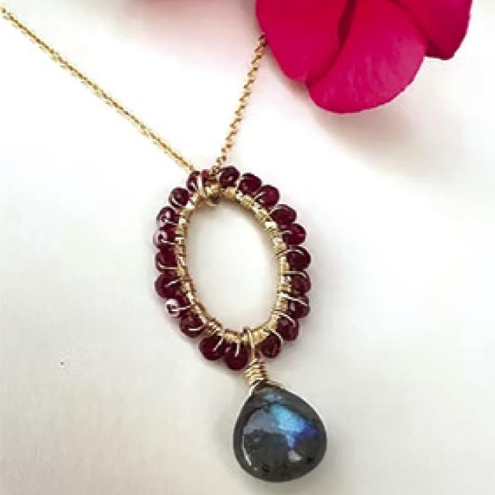 Handmade necklace by Susana Langlois.