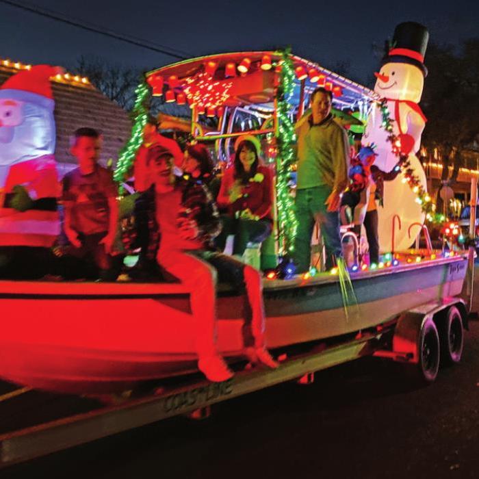 Fayetteville Lighted Parade This Saturday