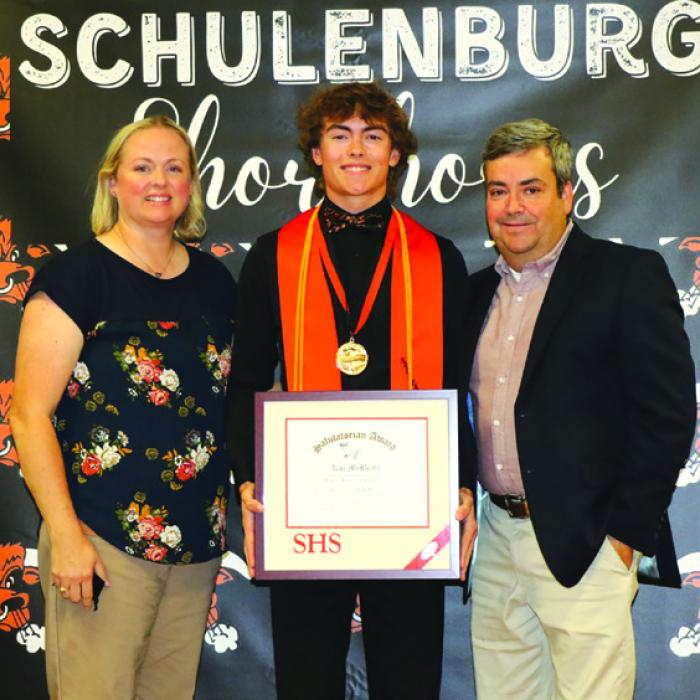 Otto, McBride Top Grads in Schulenburg