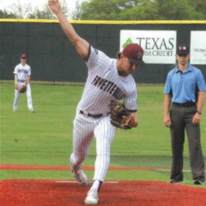 Fayetteville senior Jack Schley pitched a complete game sixhitter with 10 strikeouts. Photo by Penn Wick
