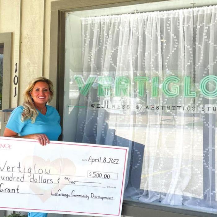 VertiGlow Gets Sign Grant