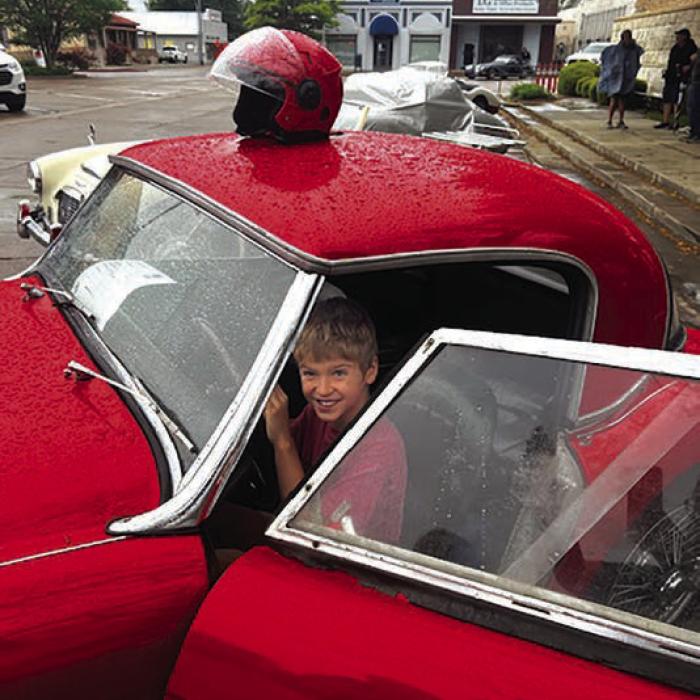 Locals Enjoy Classic Show in Downtown La Grange