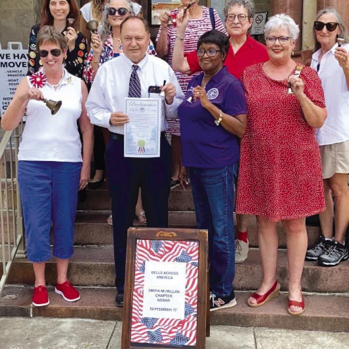 Smith-McMillan Chapter, NSDAR, Holds Constitution Day “Ringing of the Bells”