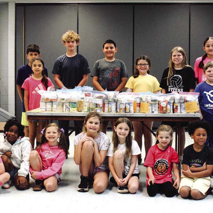 RTC Students Donate to AMEN Food Pantry