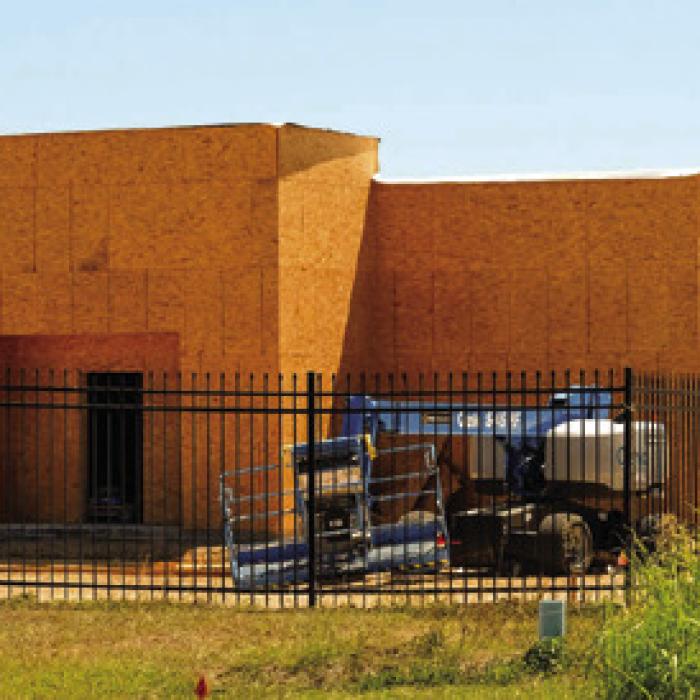 The building going up at 137 State Hwy. 92 Spur in La Grange will be the new office for Texas Health and Human Services Commission. Photo by Andy Behlen